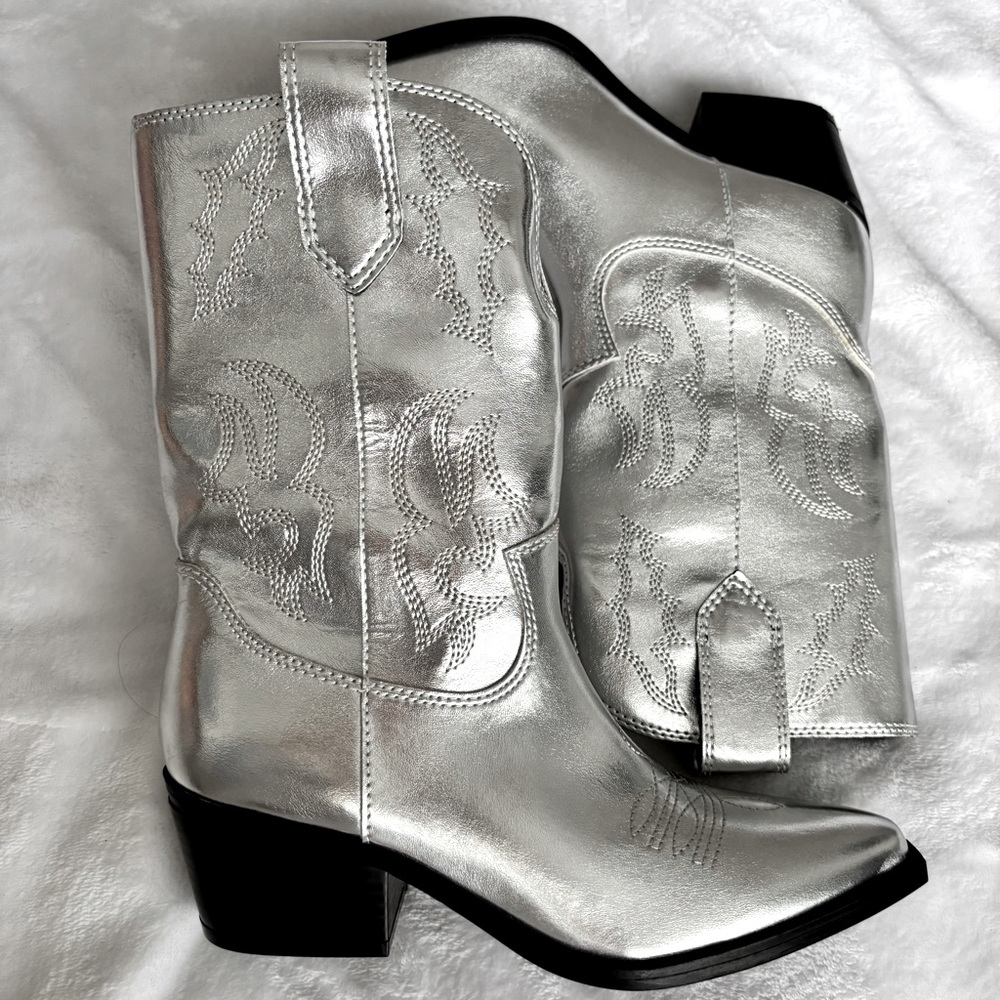 INDIGO RD Yoley Metallic Silver Mid-Calf Cowboy Boots--NEW--5.5